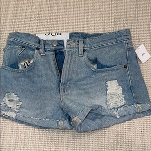 BDG boyfriend low rise jean shorts